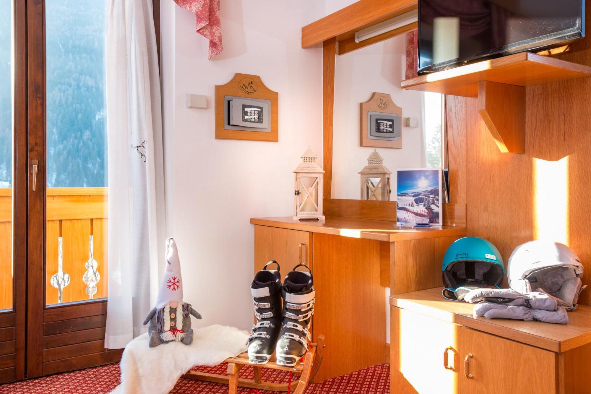 Hotel Bellavista Пинцоло Номер фото