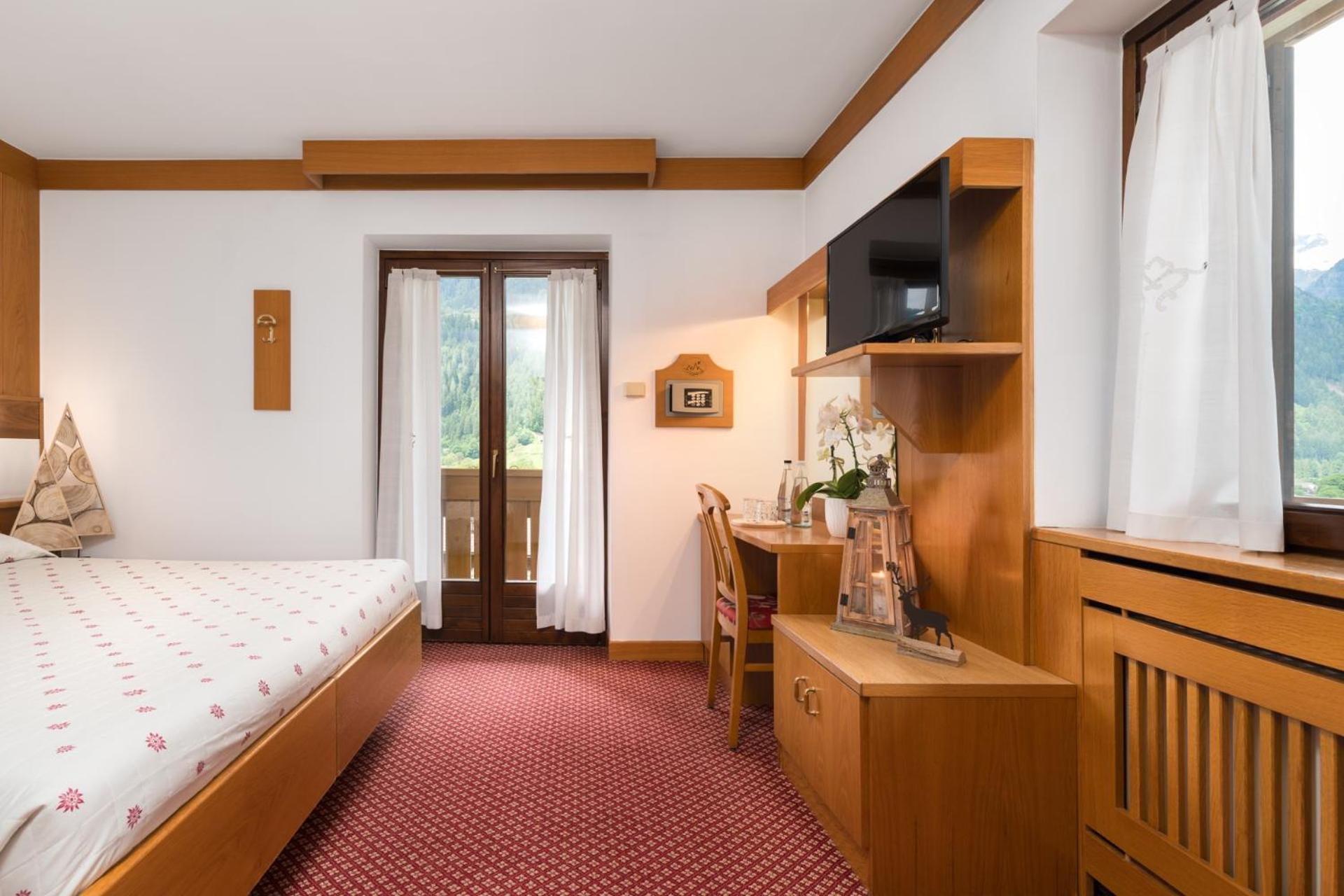 Hotel Bellavista Пинцоло Экстерьер фото