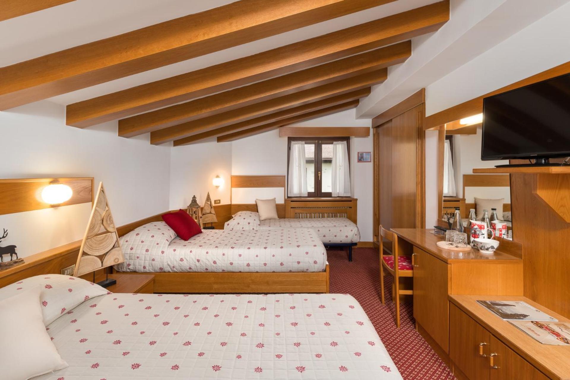 Hotel Bellavista Пинцоло Экстерьер фото