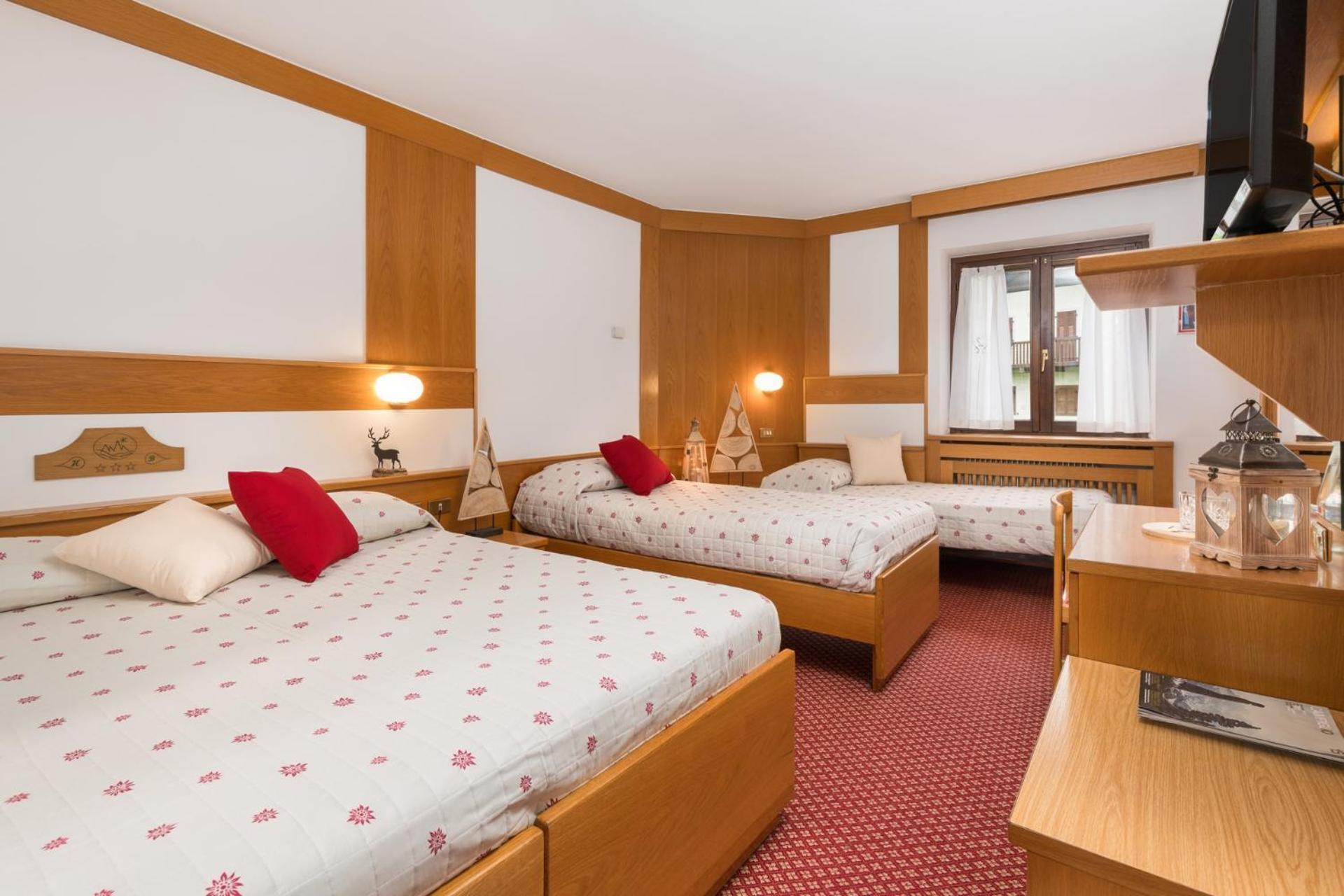 Hotel Bellavista Пинцоло Экстерьер фото