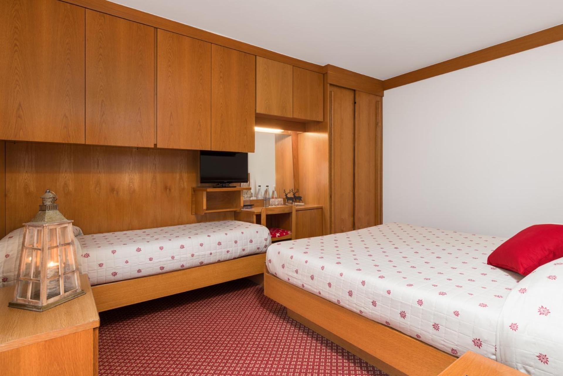 Hotel Bellavista Пинцоло Экстерьер фото