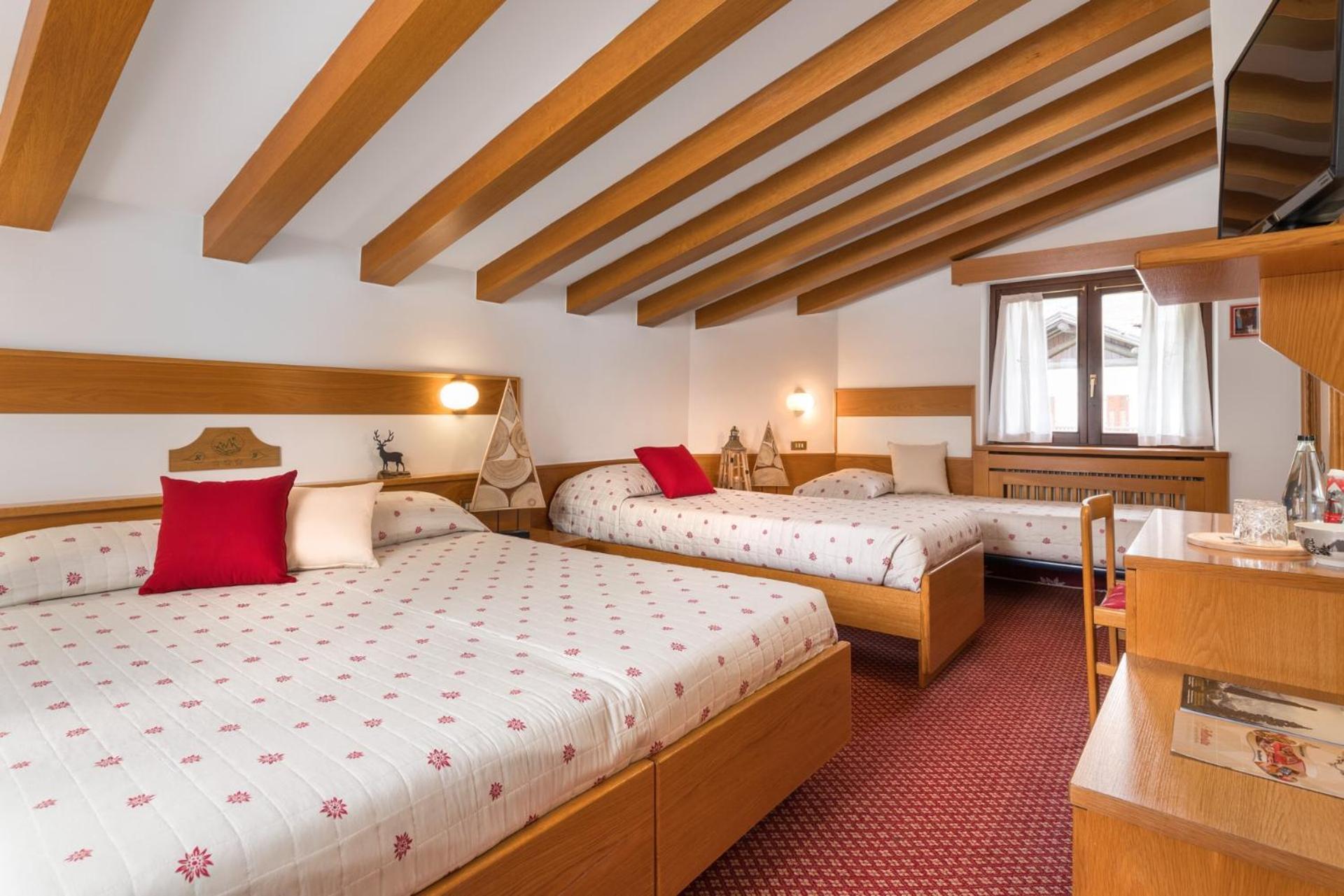 Hotel Bellavista Пинцоло Экстерьер фото