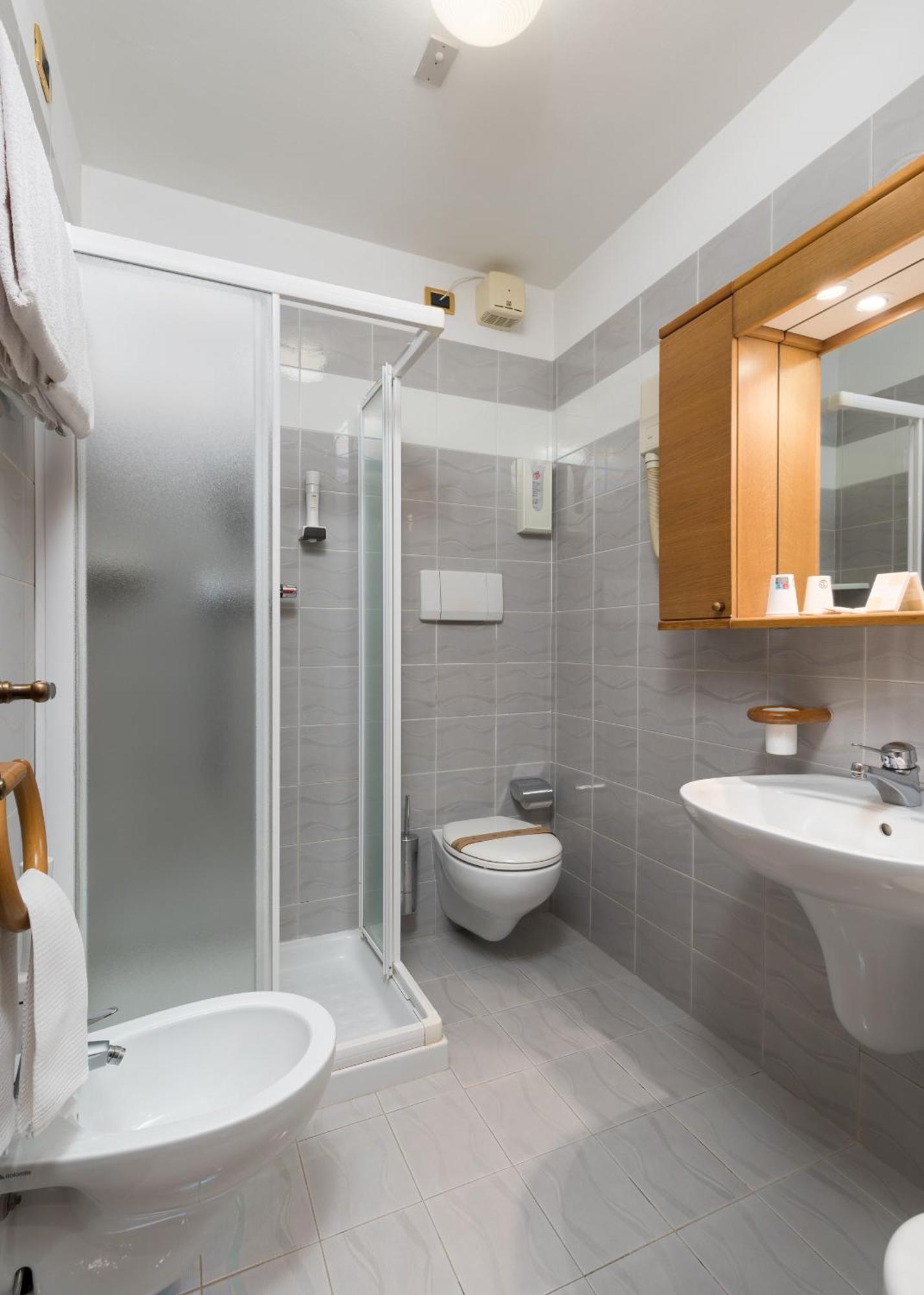 Hotel Bellavista Пинцоло Экстерьер фото